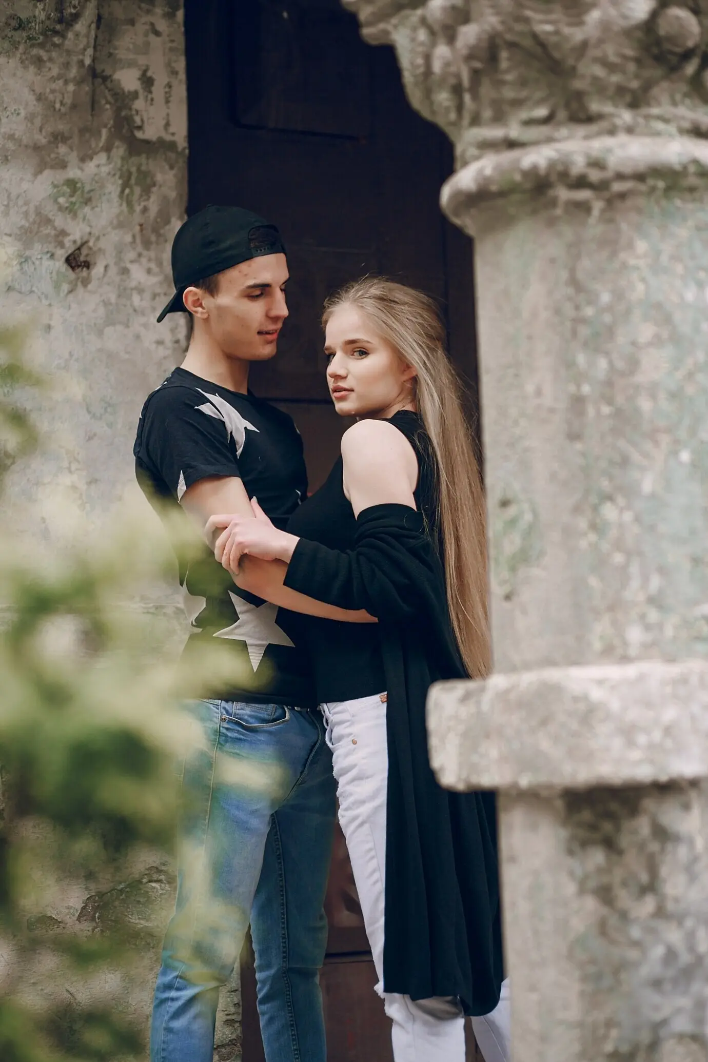 Bitte sende mir den ursprünglichen Beschreibungstext, damit ich ihn auf Deutsch umformulieren kann.